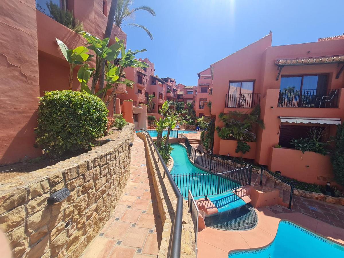 Luxury 2-Bed Apartment In Elviria W Pool מארבלה מראה חיצוני תמונה