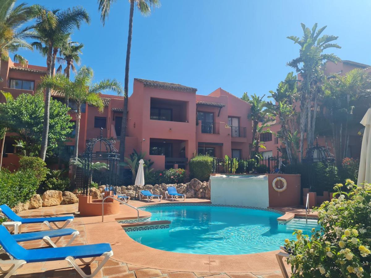 Luxury 2-Bed Apartment In Elviria W Pool מארבלה מראה חיצוני תמונה